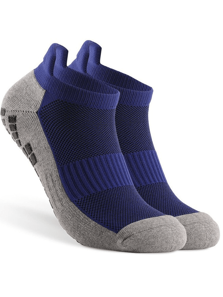 Stylish breathable non-slip sports socks with silicone soles, perfect for unisex football players. SF0829.